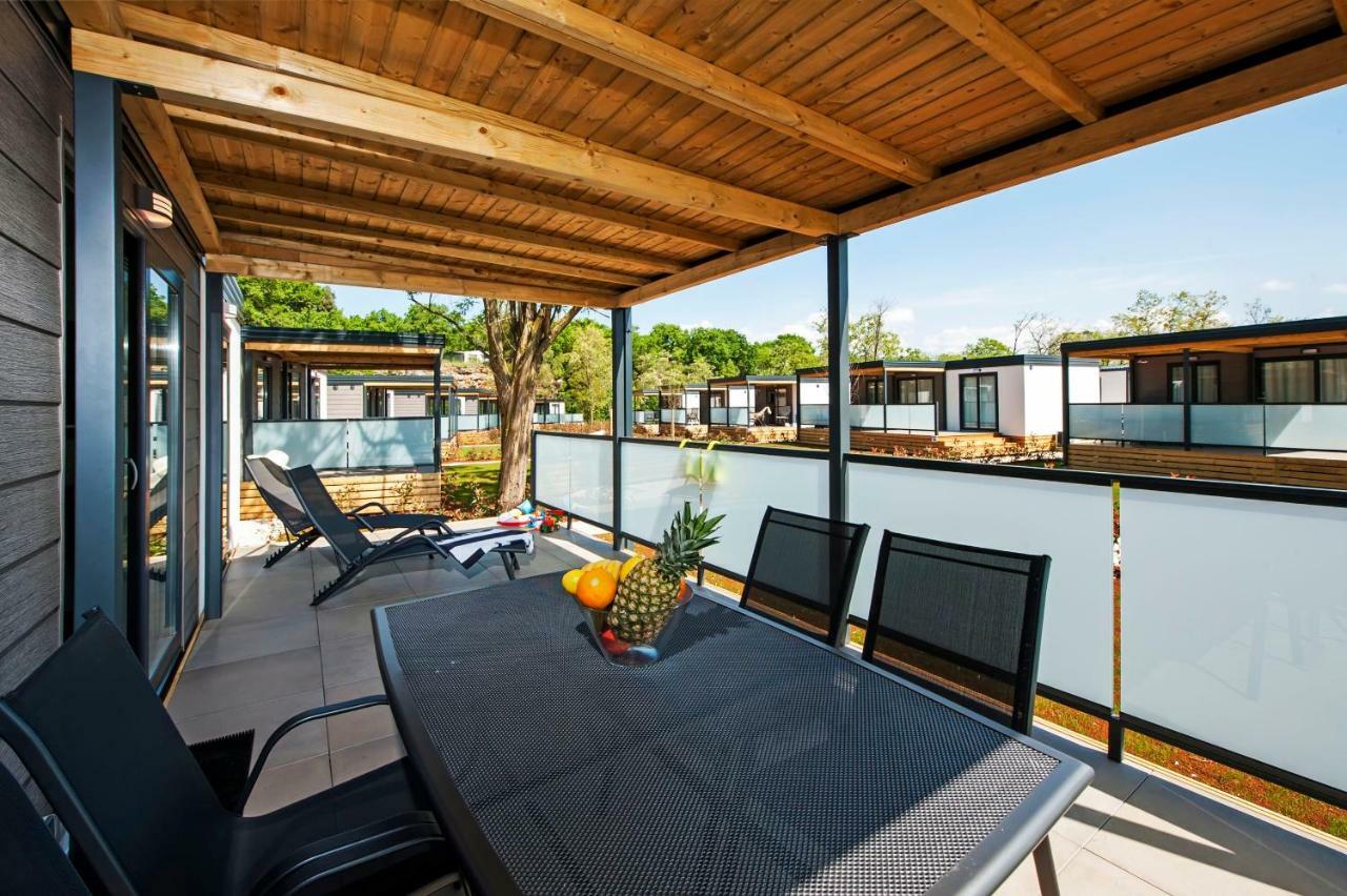 Eurocamp Mobile Homes At Fkk Nudist Campsite Solaris Tar-Vabriga Exterior photo