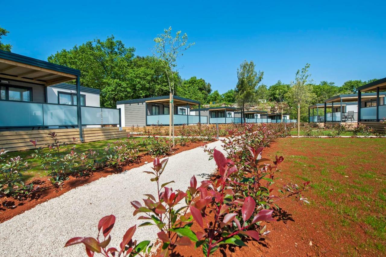 Eurocamp Mobile Homes At Fkk Nudist Campsite Solaris Tar-Vabriga Exterior photo